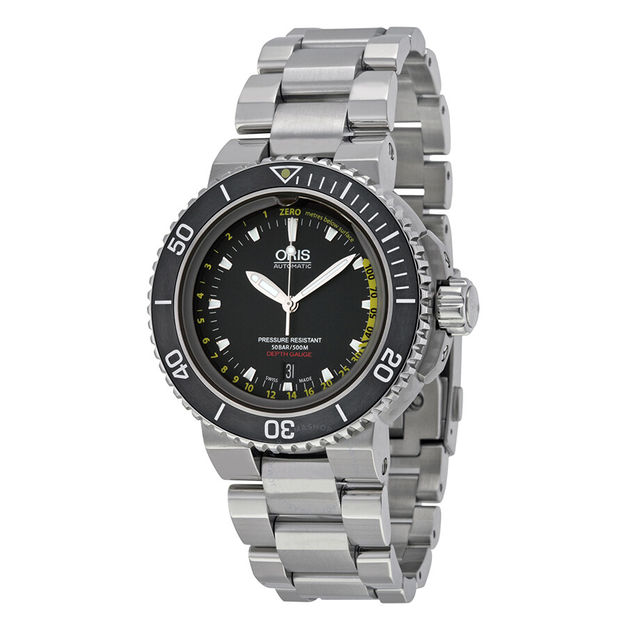 watch with depth gauge